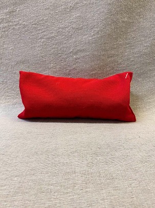 Spelt and lavender filled pillow - red