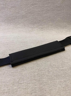 Seatbelt protector - black