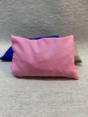 Cherry pit pillow - pink